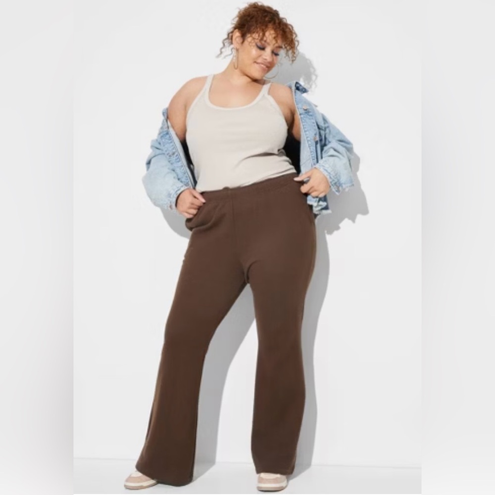 Brown Joggers with Elastic Waistband and Relaxed Fit - Picture 1 of 4